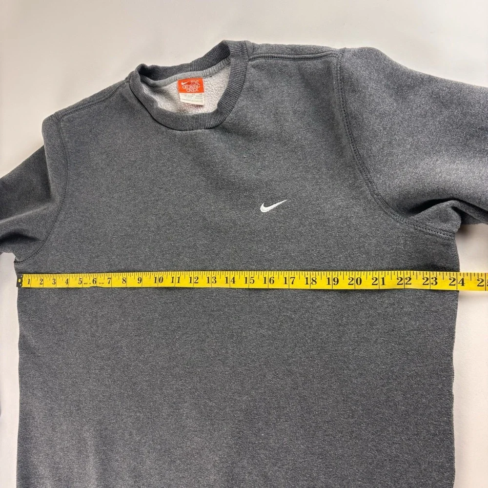 Nike The Athletic Dept Gray Sweater Size XL Mini Swoosh Embroidered‎ Y2K